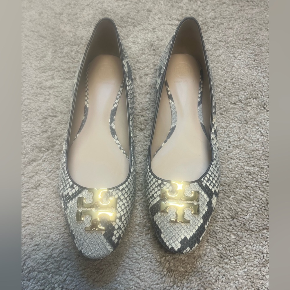 Tory Burch Black and Cream Snakeskin Loafers